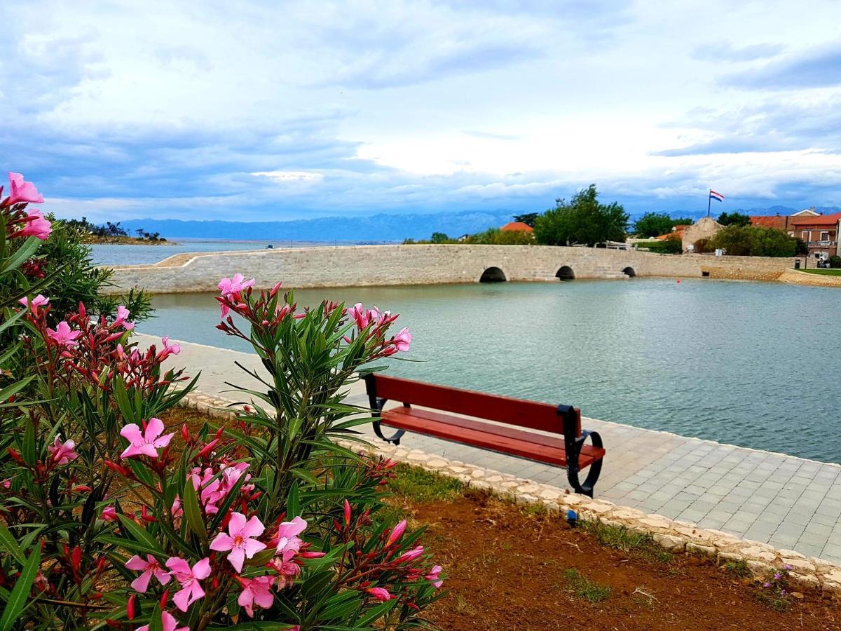 Apartman Joy Nin Εξωτερικό φωτογραφία