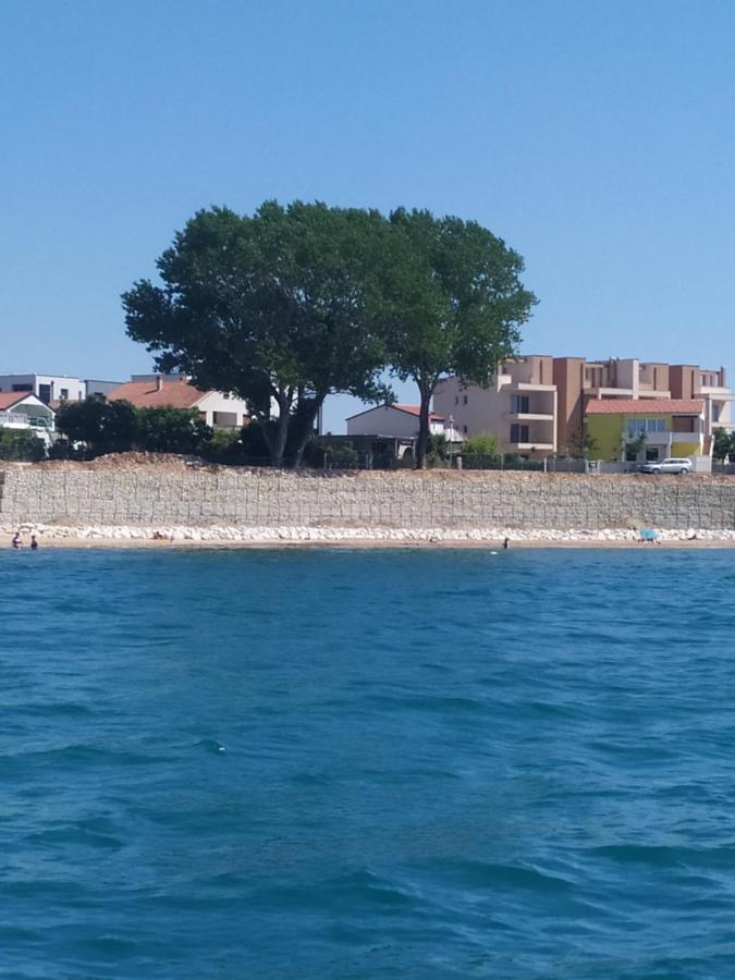 Apartman Joy Nin Εξωτερικό φωτογραφία