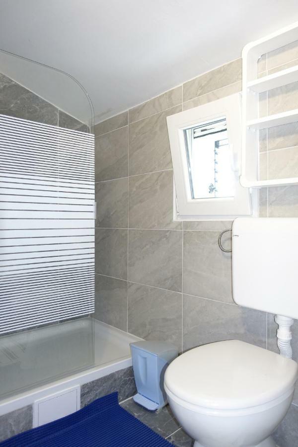 Apartman Joy Nin Εξωτερικό φωτογραφία