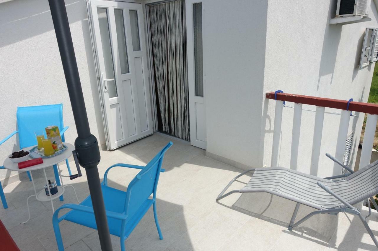 Apartman Joy Nin Εξωτερικό φωτογραφία